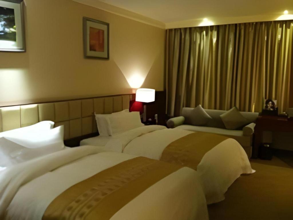Chengdu Yinsheng International Hotel Supoqiao Dış mekan fotoğraf