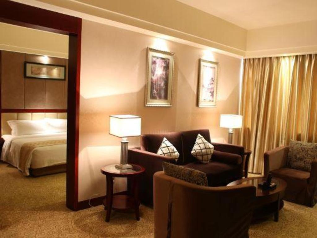 Chengdu Yinsheng International Hotel Supoqiao Dış mekan fotoğraf