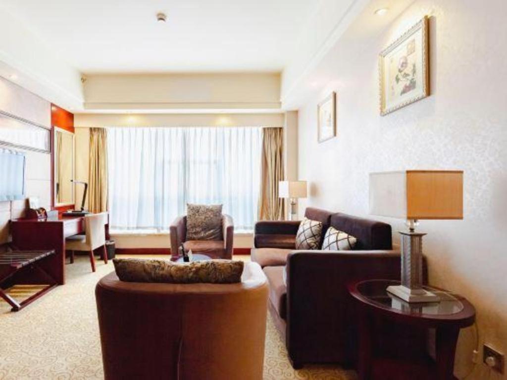 Chengdu Yinsheng International Hotel Supoqiao Dış mekan fotoğraf