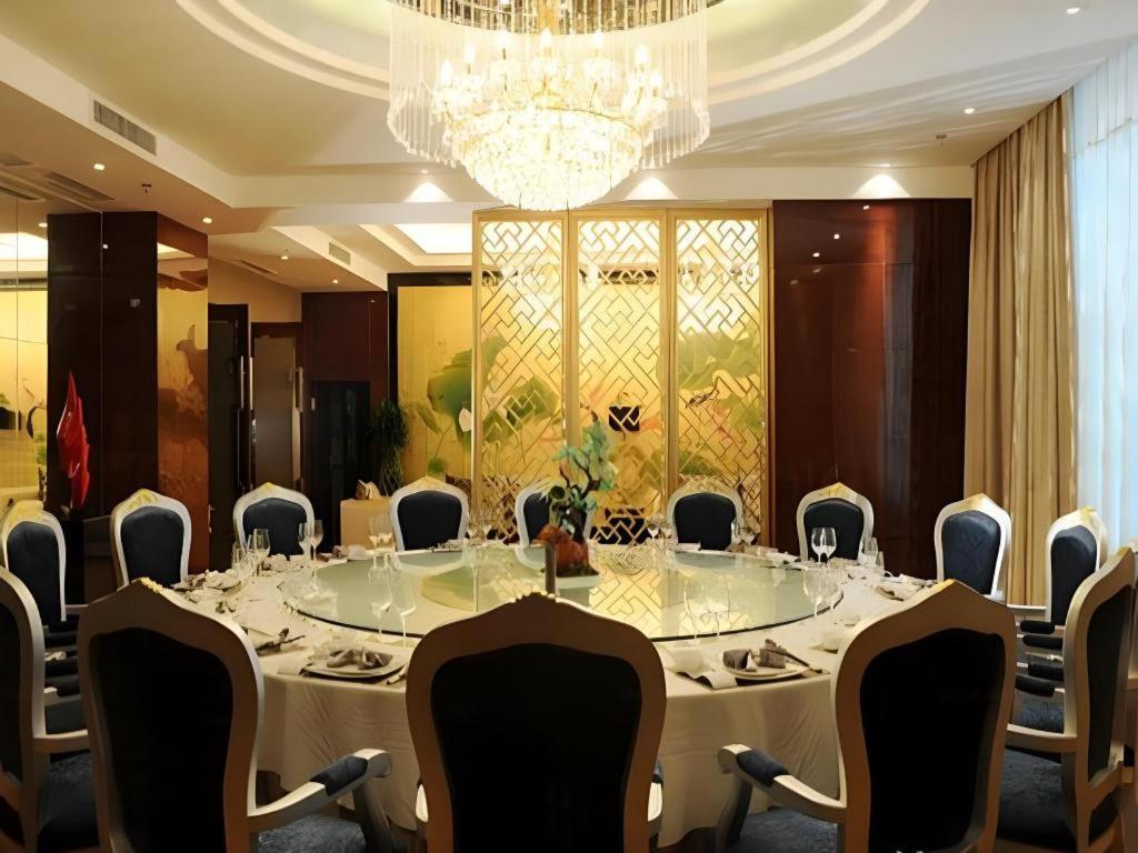 Chengdu Yinsheng International Hotel Supoqiao Dış mekan fotoğraf
