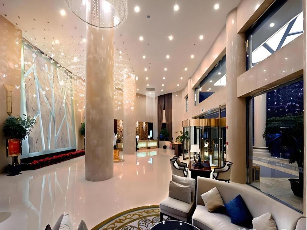 Chengdu Yinsheng International Hotel Supoqiao Dış mekan fotoğraf
