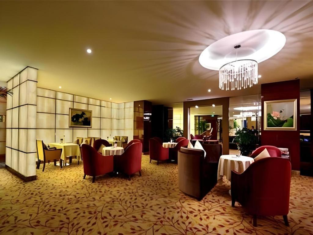 Chengdu Yinsheng International Hotel Supoqiao Dış mekan fotoğraf