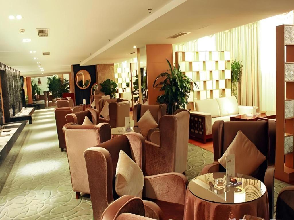 Chengdu Yinsheng International Hotel Supoqiao Dış mekan fotoğraf